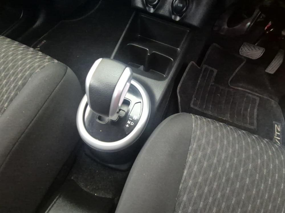 Toyota Vitz 1.0 Xr Amt