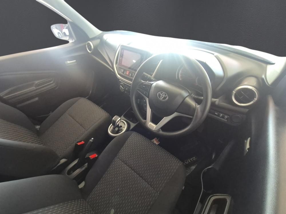 Toyota Vitz 1.0 Xr Amt