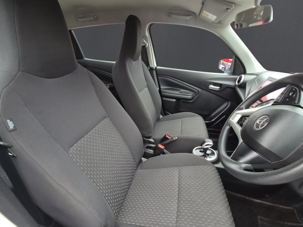 Toyota Vitz 1.0 Xr Amt