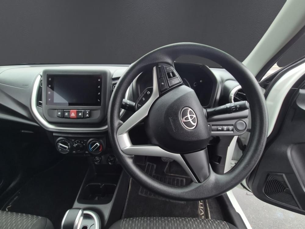 Toyota Vitz 1.0 Xr Amt