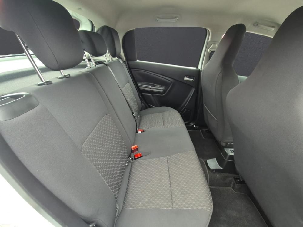 Toyota Vitz 1.0 Xr Amt