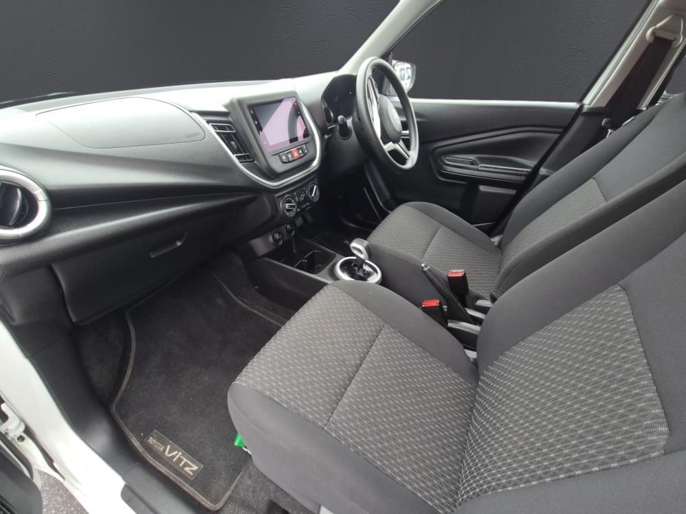 Toyota Vitz 1.0 Xr Amt