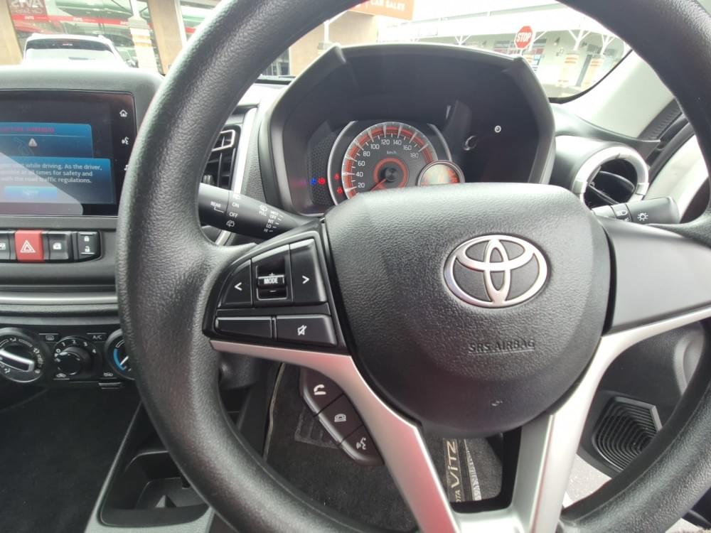 Toyota Vitz 1.0 Xr Amt