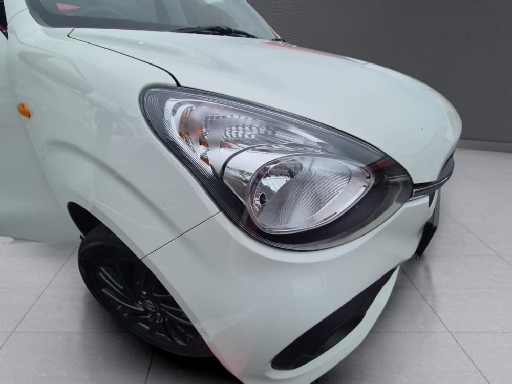 Toyota Vitz 1.0 Xr Amt