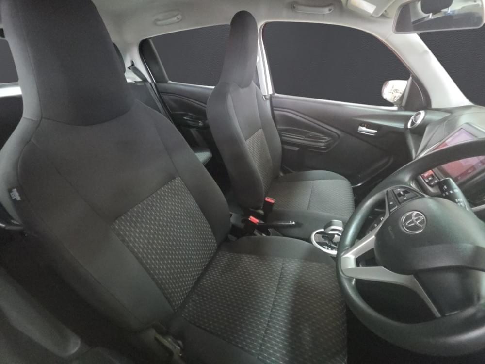 Toyota Vitz 1.0 Xr Amt