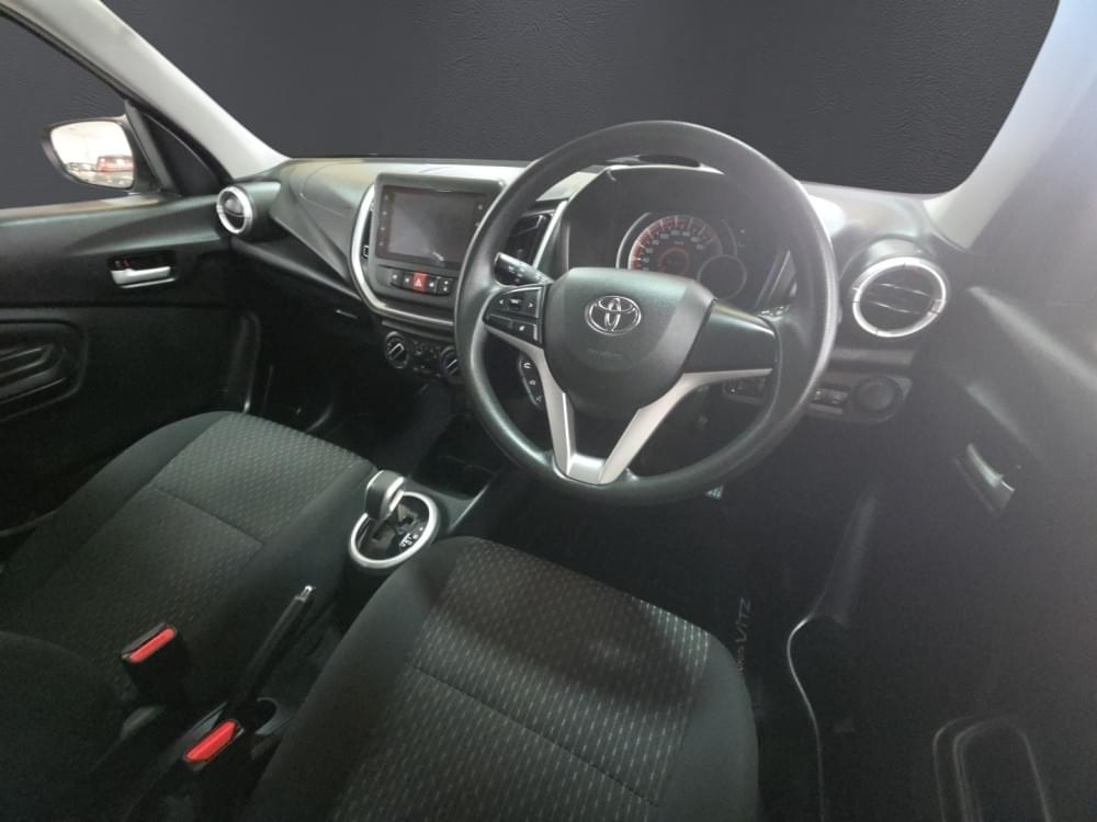 Toyota Vitz 1.0 Xr Amt