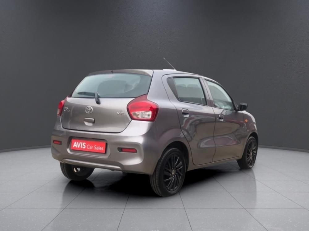Toyota Vitz 1.0 Xr Mt