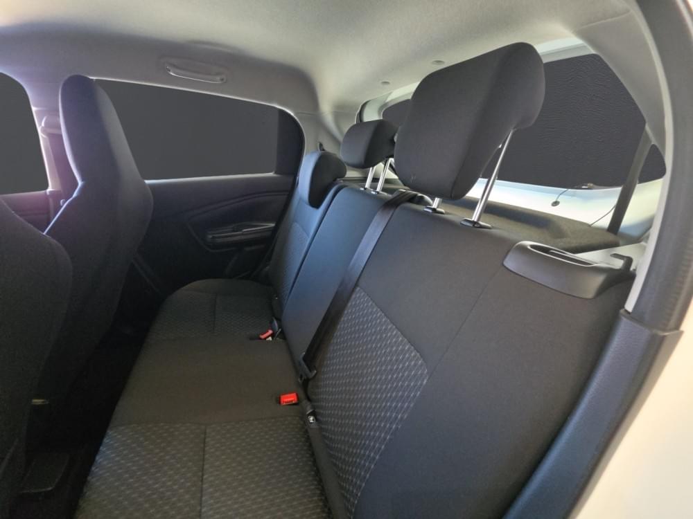 Toyota Vitz 1.0 Xr Mt