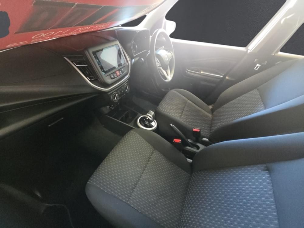 Toyota Vitz 1.0 Xr Amt