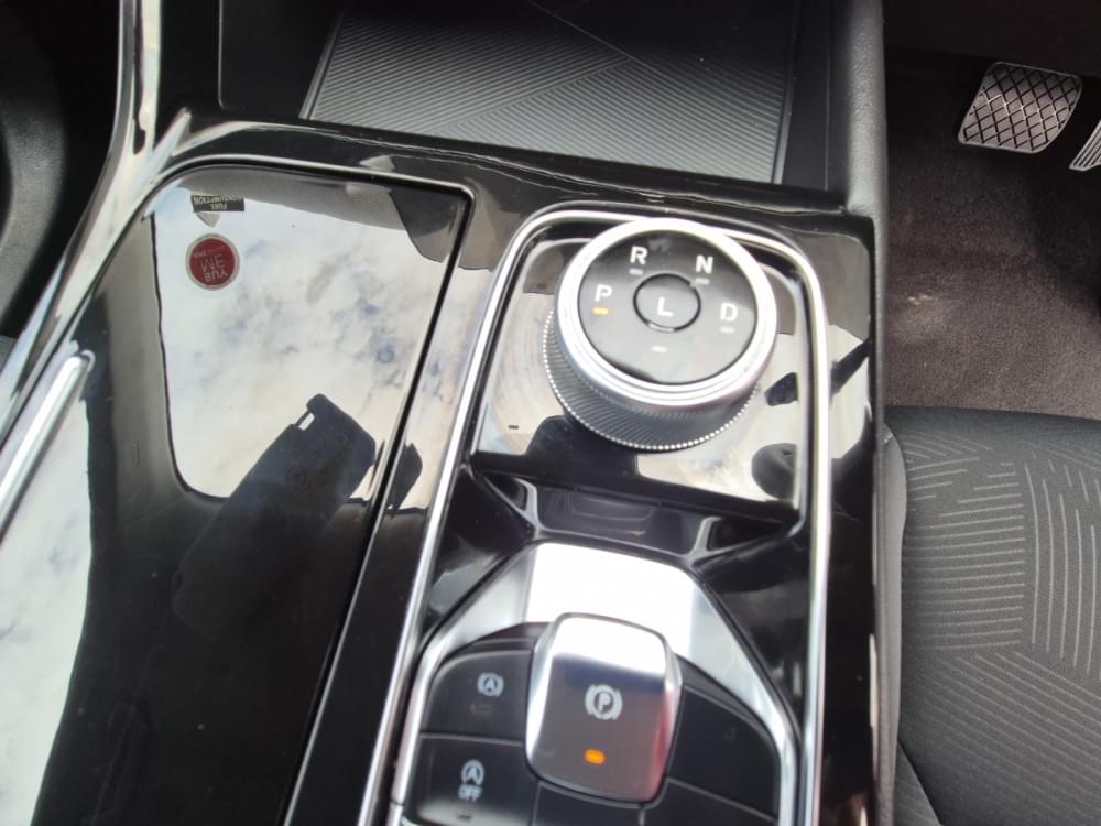 Ford N/A 1.8 Ecoboost Ambiente 7At