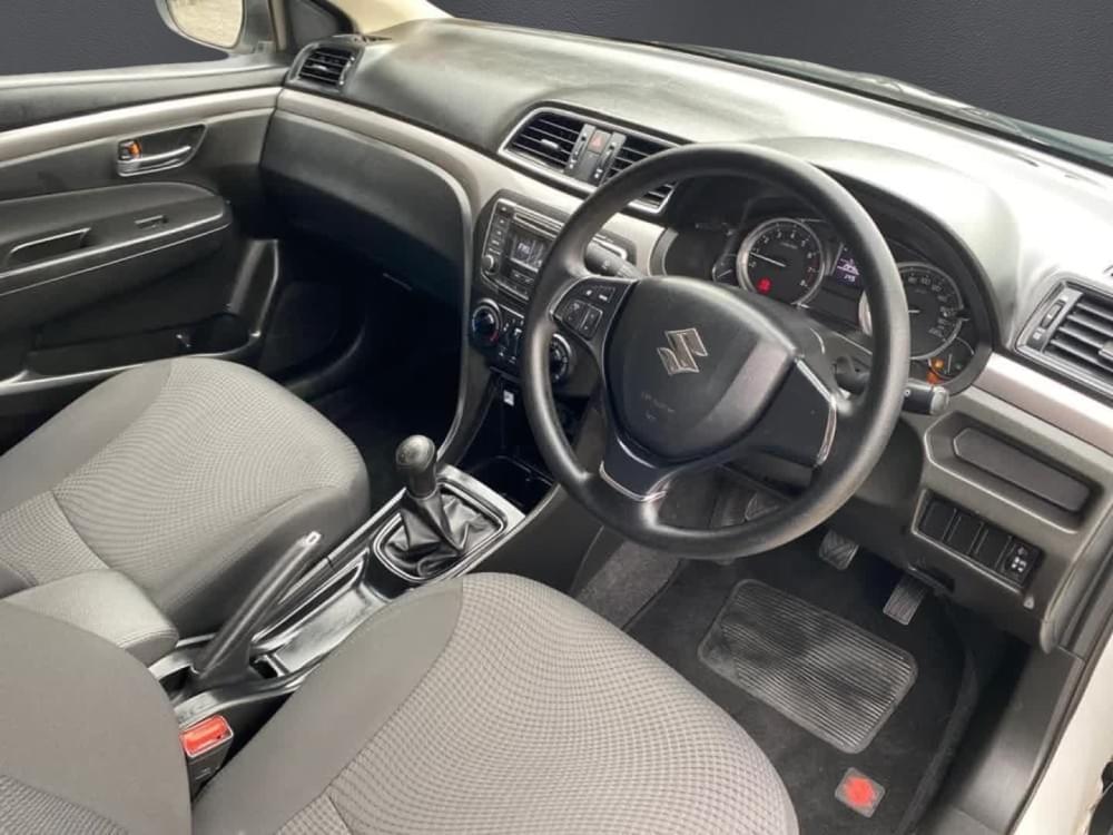 Suzuki Ciaz 1.5 Gl