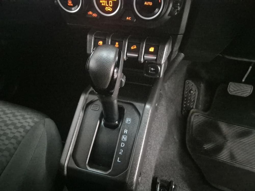 Suzuki Jimny 1.5 Glx At