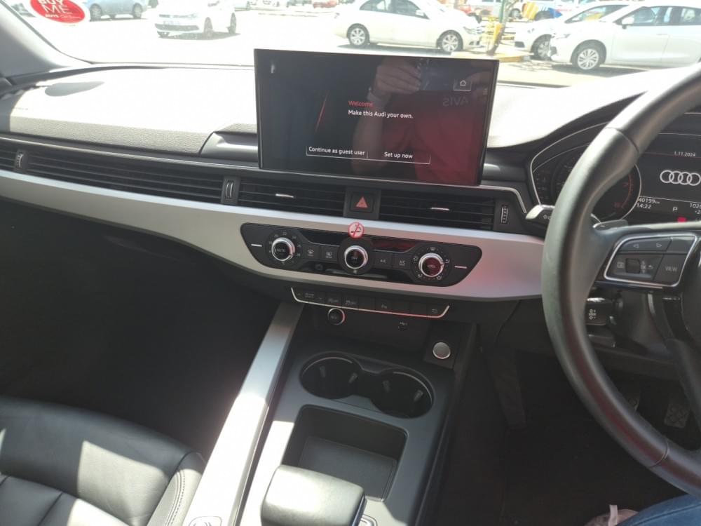 Audi A4 Sedan 35 Tfsi S Tronic