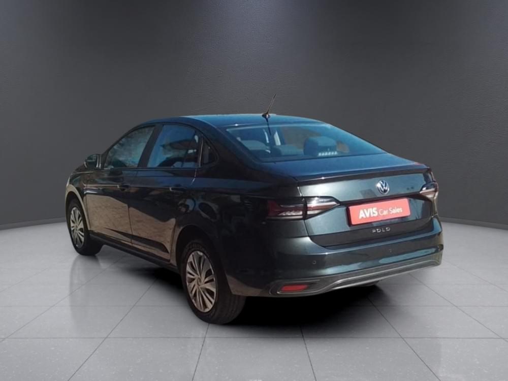 Volkswagen Polo Sedan 1.6 Base