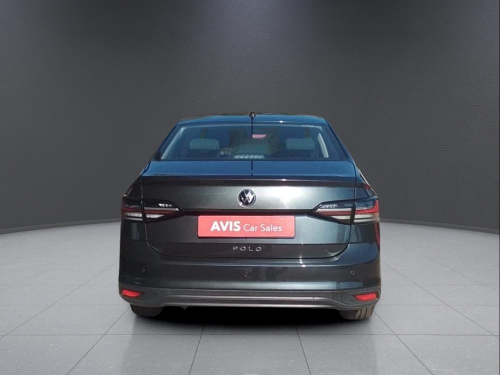 Volkswagen Polo Sedan 1.6 Base