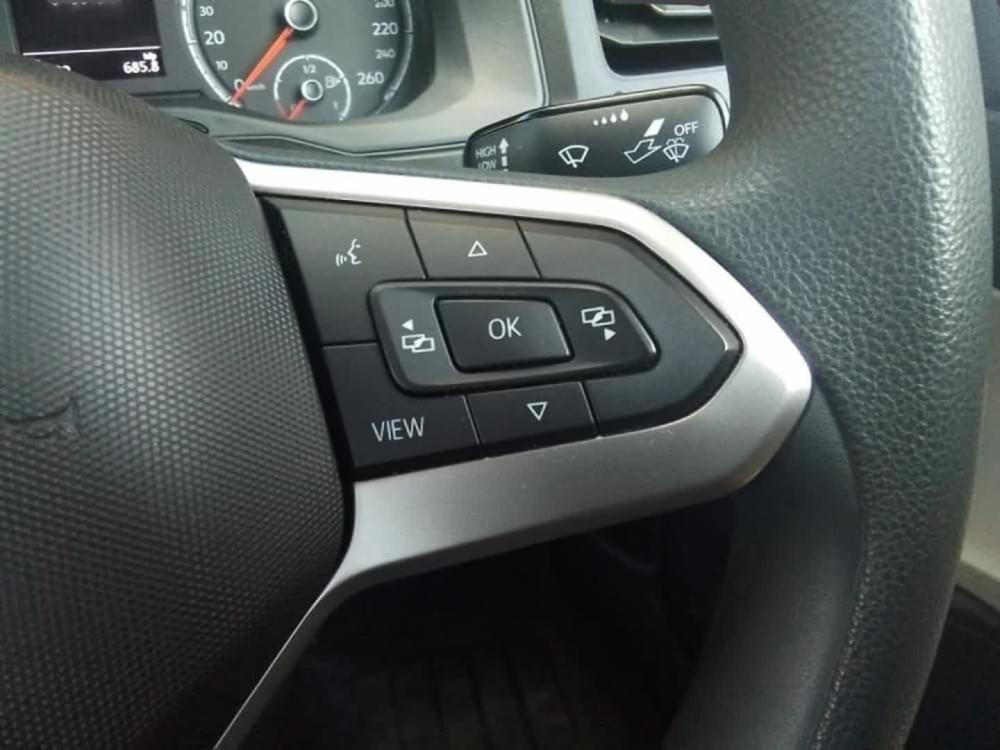 Volkswagen Polo Sedan 1.6 Base