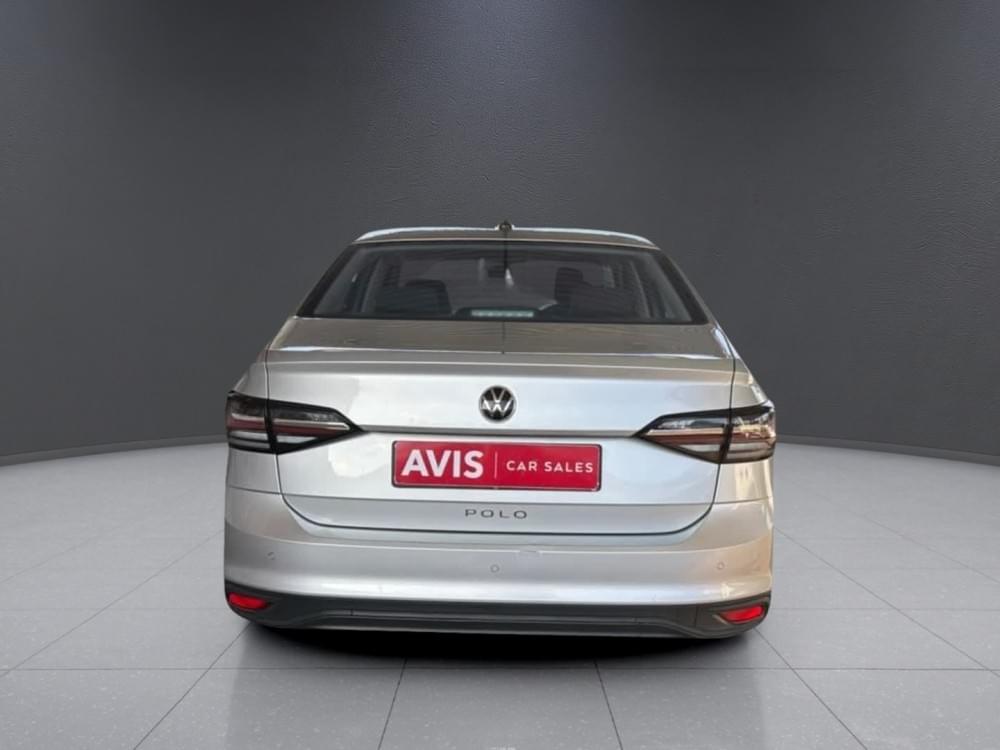 Volkswagen Polo Sedan 1.6 Base