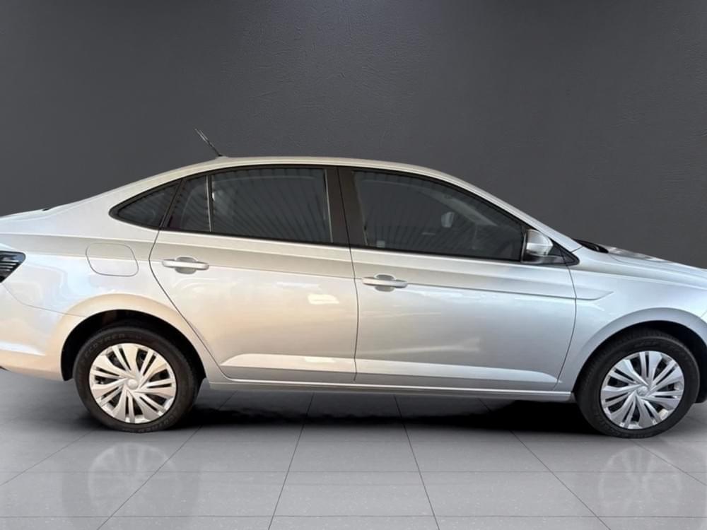 Volkswagen Polo Sedan 1.6 Base