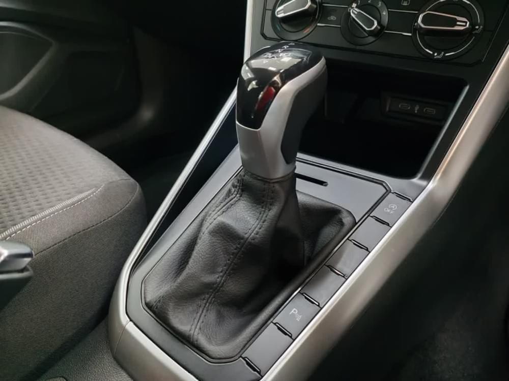 Volkswagen Polo Sedan 1.6 Tiptronic