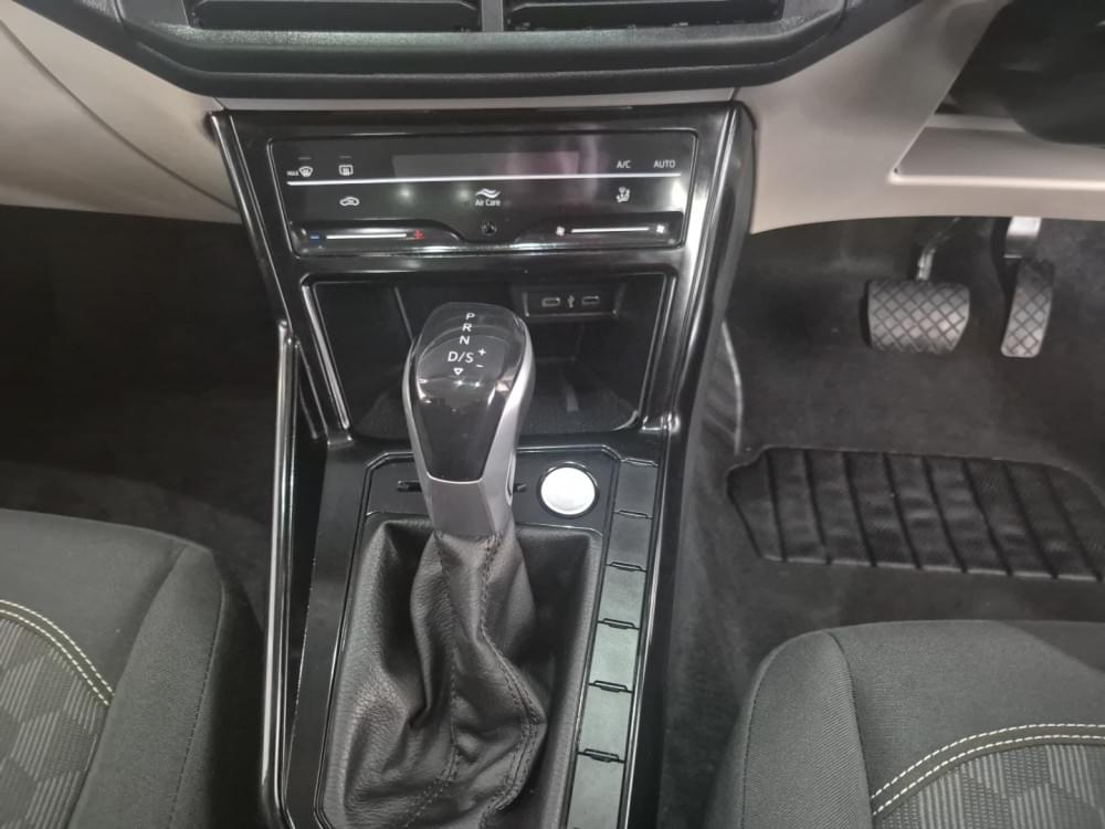 Volkswagen Polo Sedan 1.6 Tiptronic