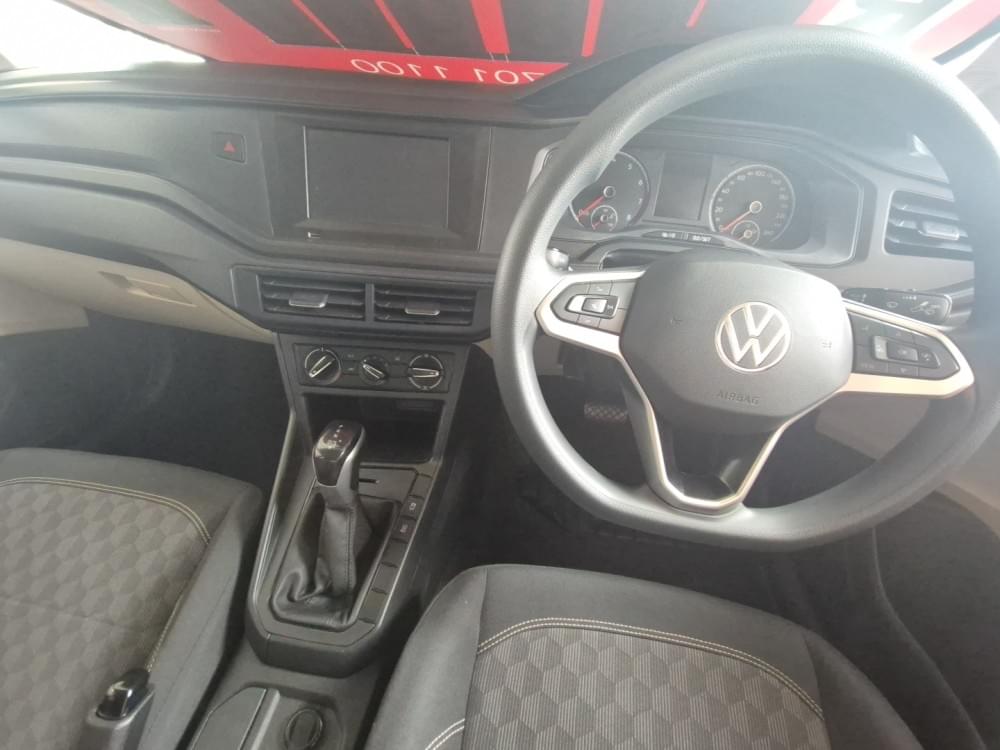 Volkswagen Polo Sedan 1.6 Tiptronic