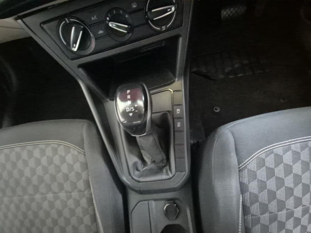 Volkswagen Polo Sedan 1.6 Tiptronic