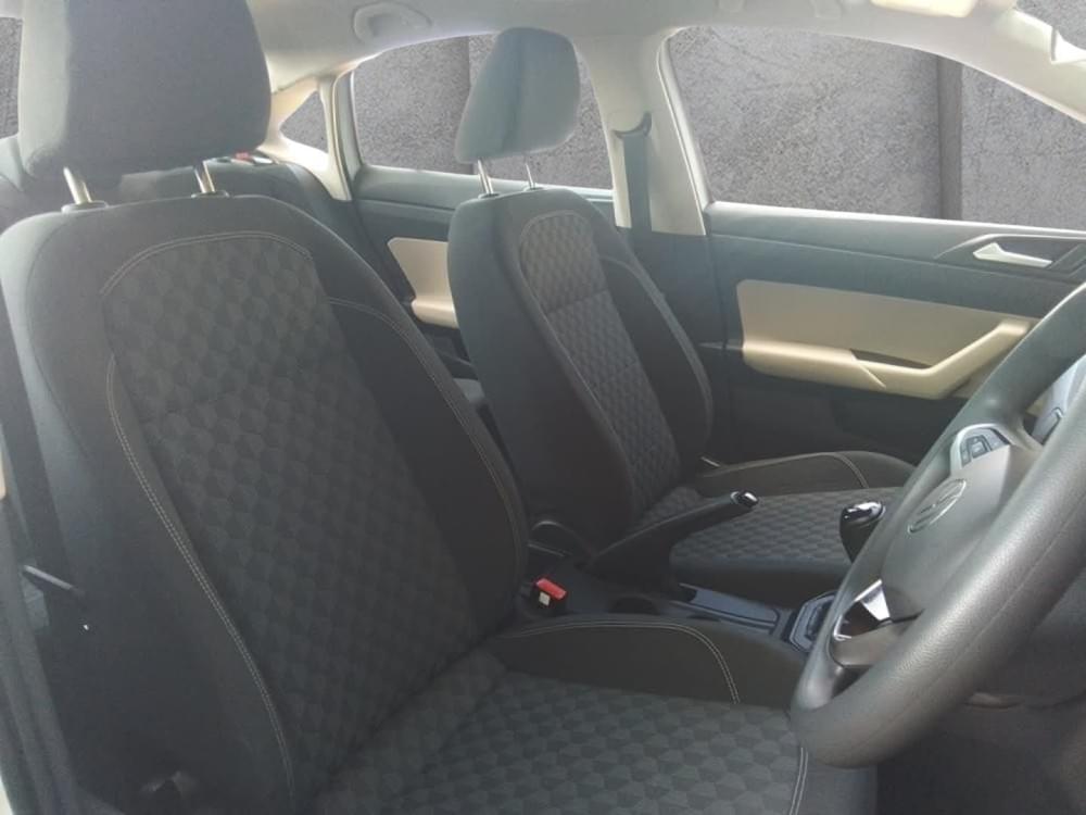 Volkswagen Polo Sedan 1.6 Tiptronic