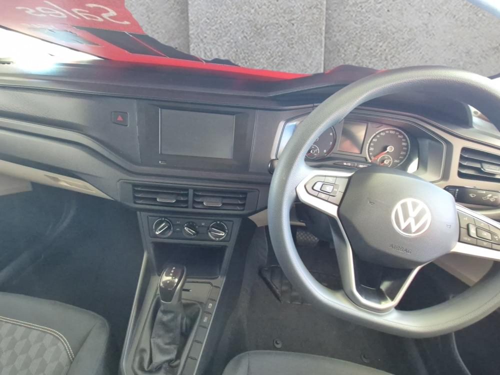 Volkswagen Polo Sedan 1.6 Tiptronic