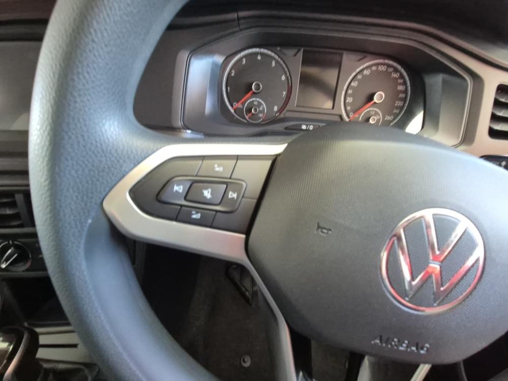 Volkswagen Polo Sedan 1.6 Tiptronic