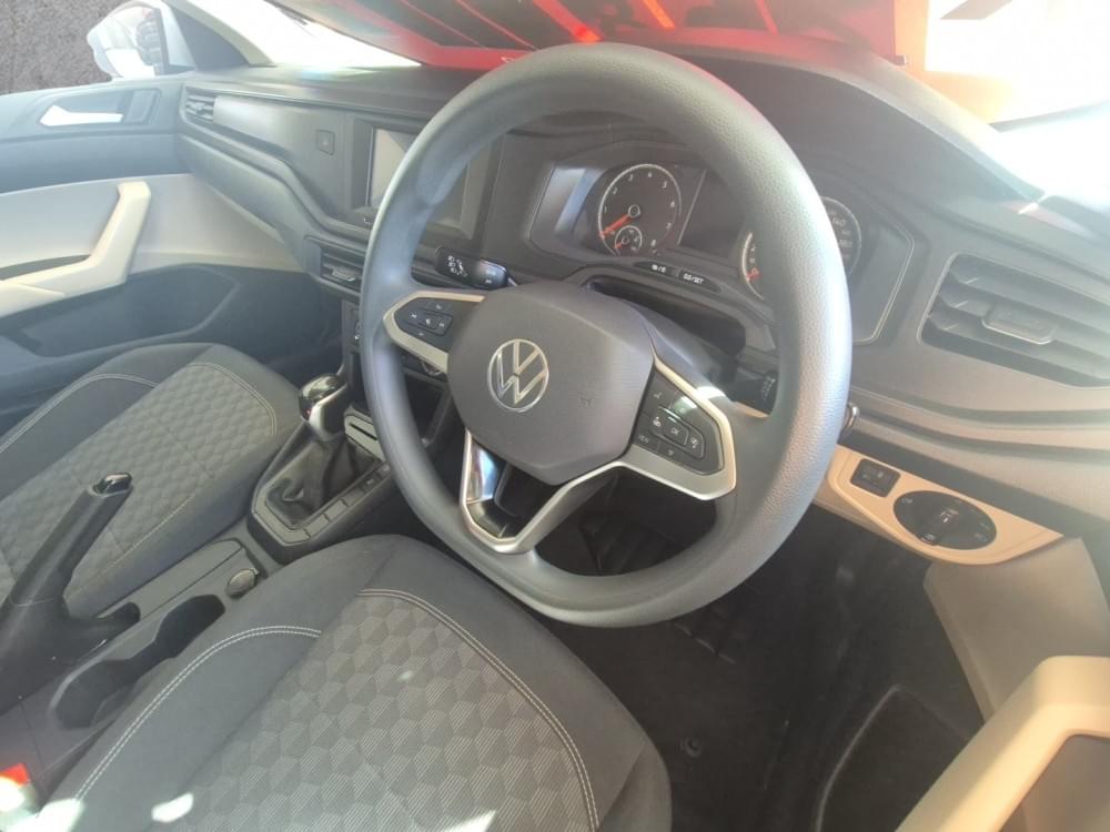 Volkswagen Polo Sedan 1.6 Tiptronic