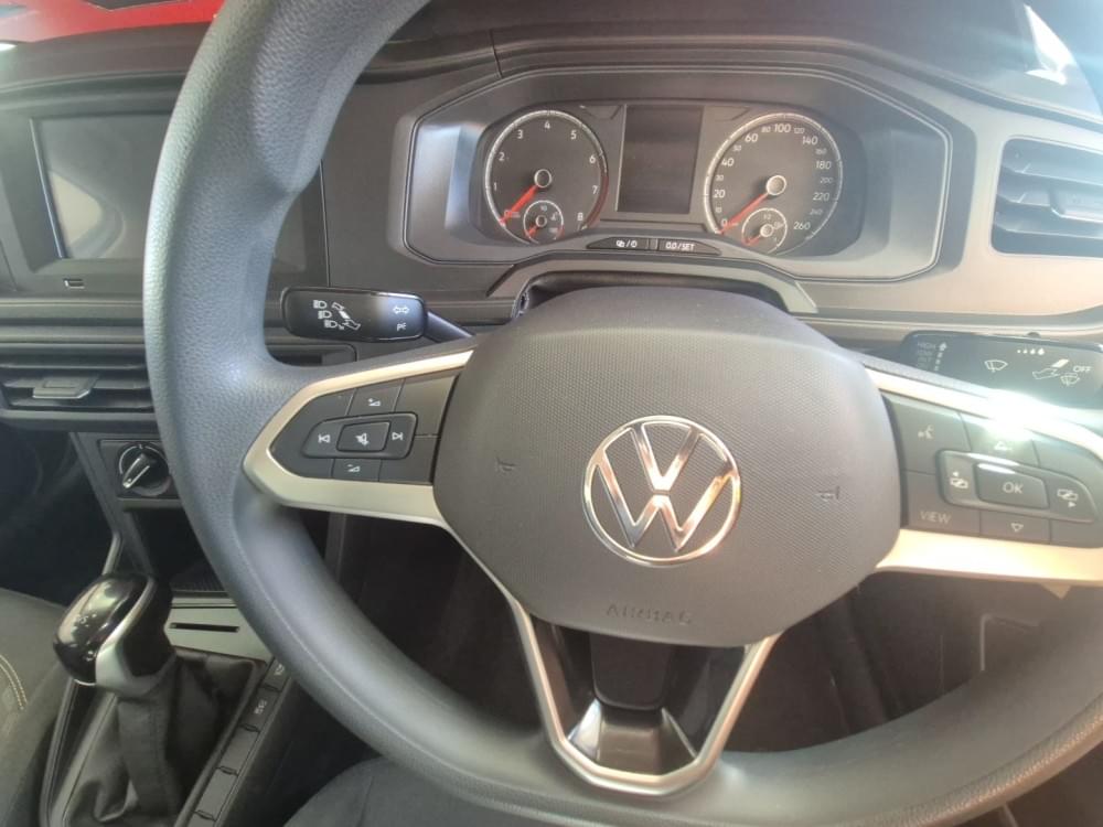 Volkswagen Polo Sedan 1.6 Tiptronic