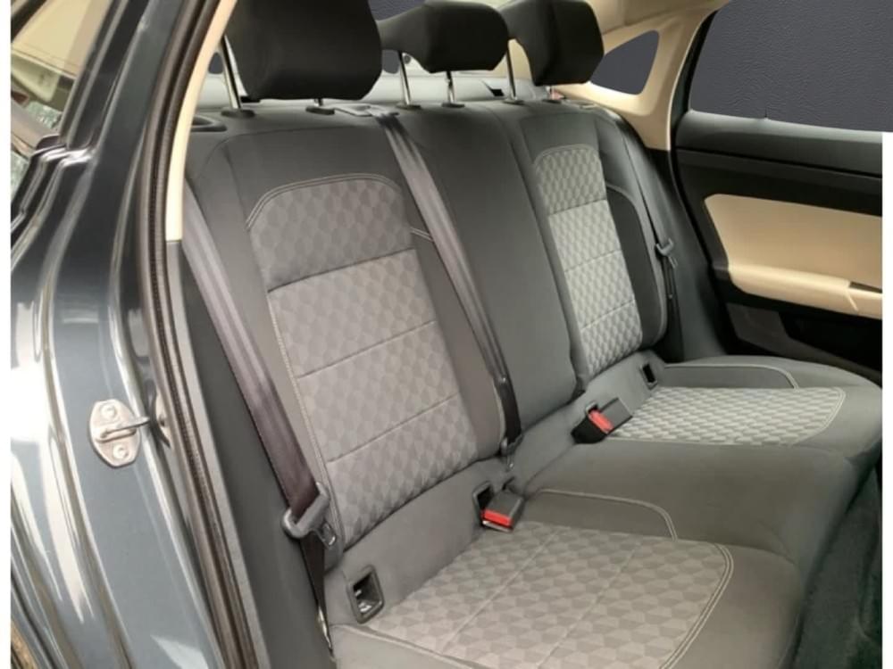 Volkswagen Polo Sedan 1.6 Base