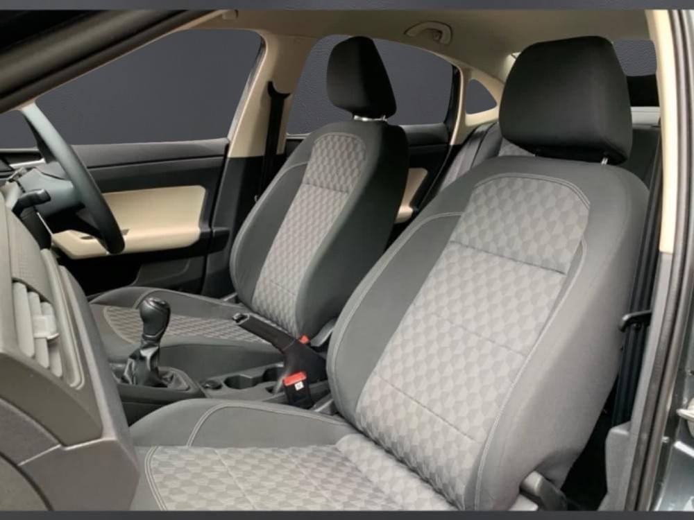 Volkswagen Polo Sedan 1.6 Base