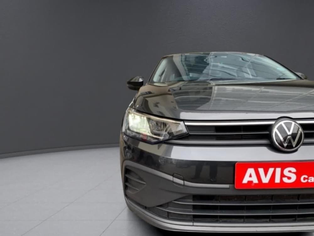 Volkswagen Polo Sedan 1.6 Base