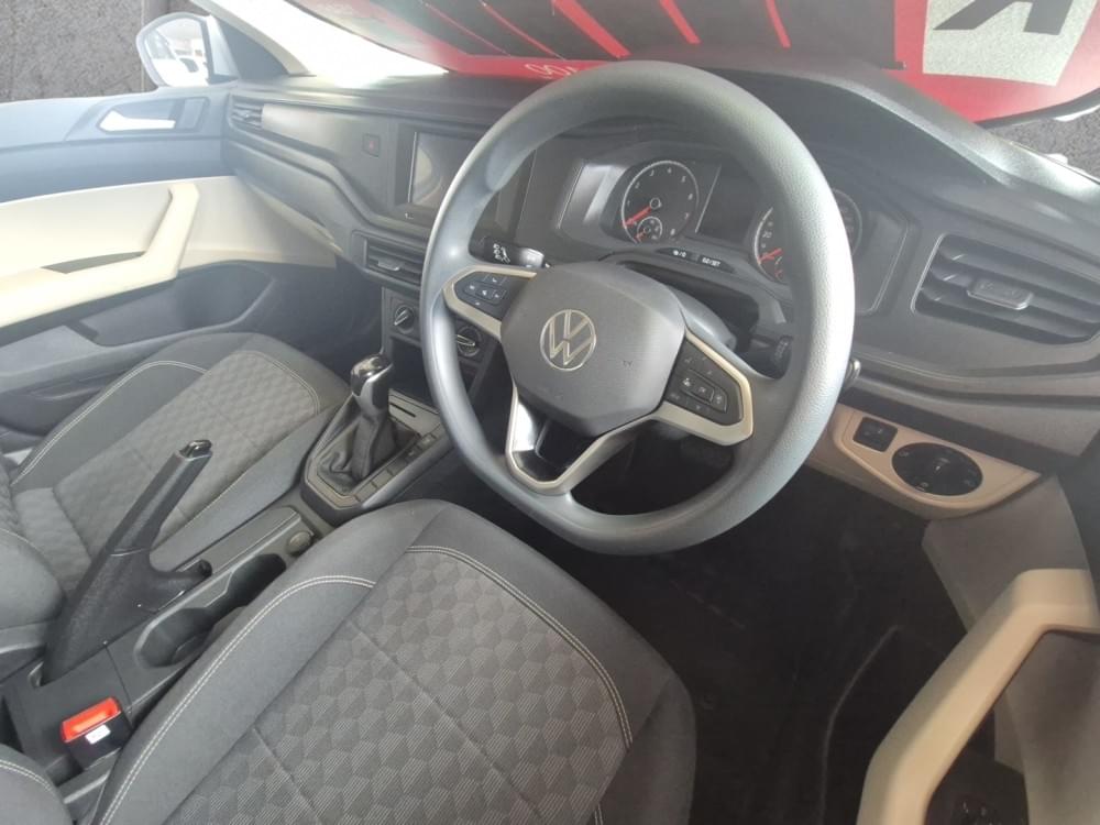Volkswagen Polo Sedan 1.6 Tiptronic