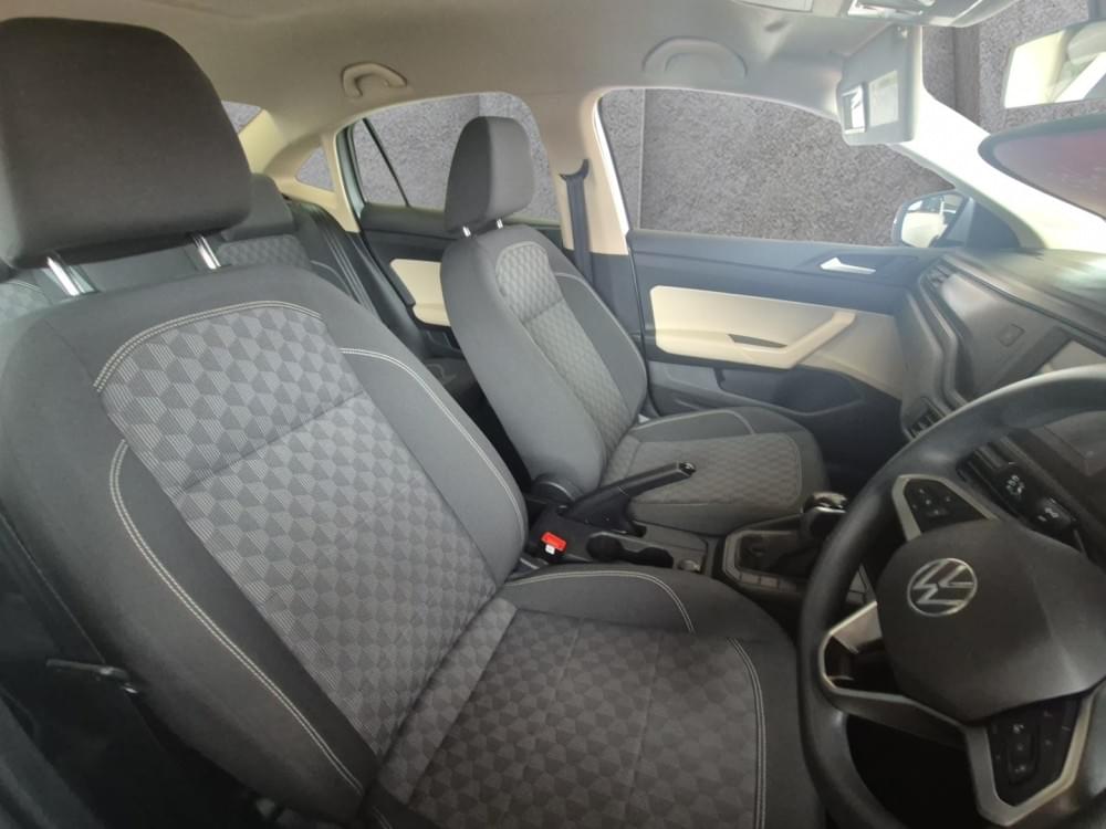 Volkswagen Polo Sedan 1.6 Tiptronic