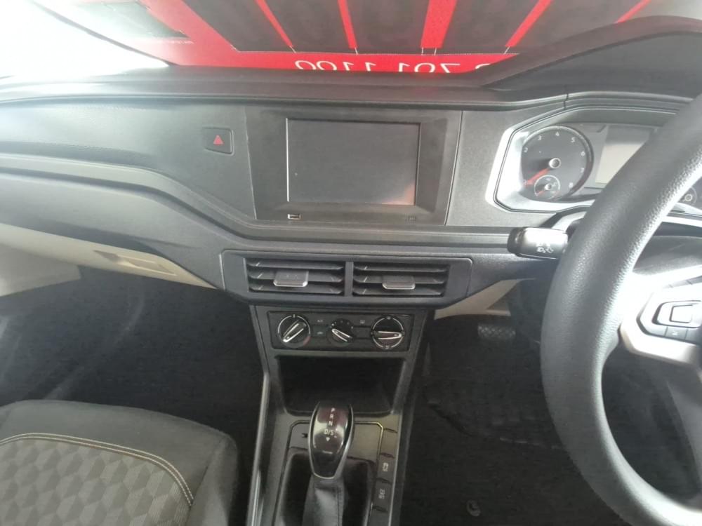 Volkswagen Polo Sedan 1.6 Tiptronic