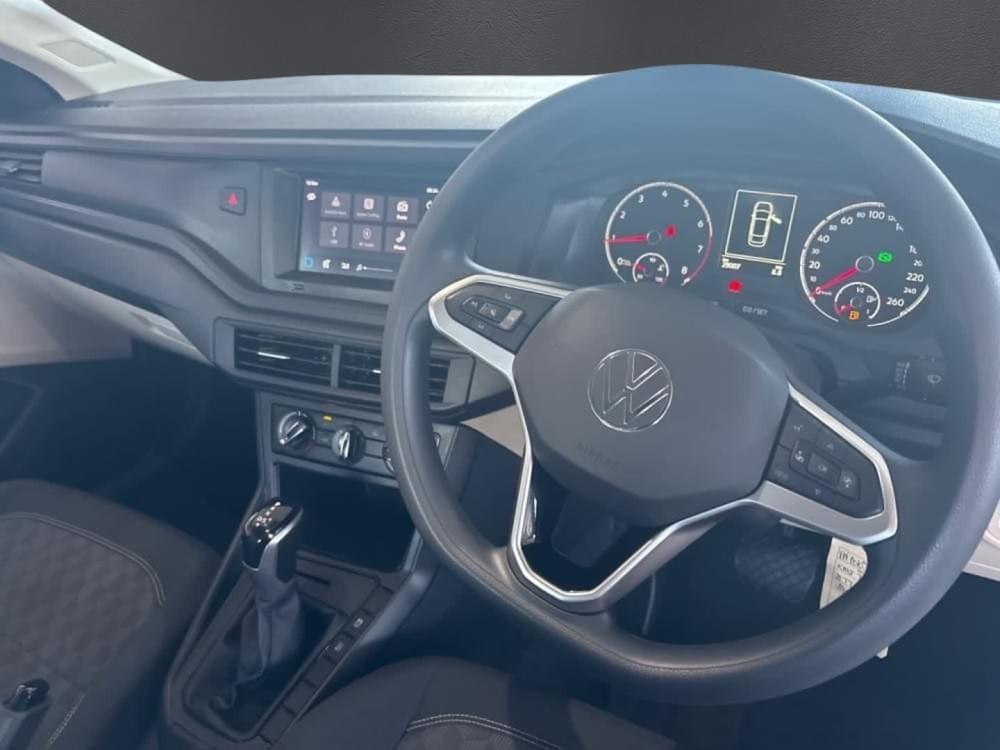 Volkswagen Polo Sedan 1.6 Tiptronic