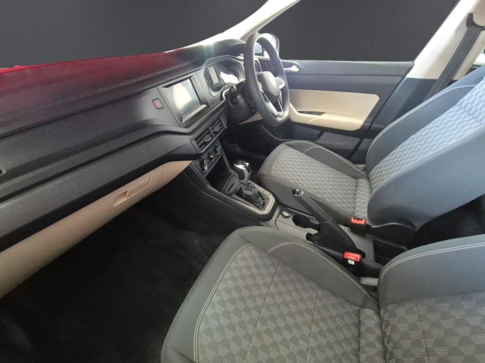 Volkswagen Polo Sedan 1.6 Tiptronic
