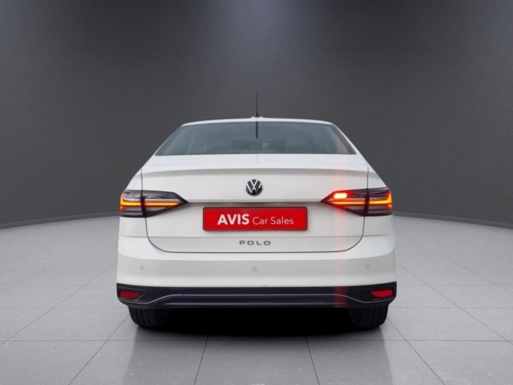 Volkswagen Polo Sedan 1.6 Base