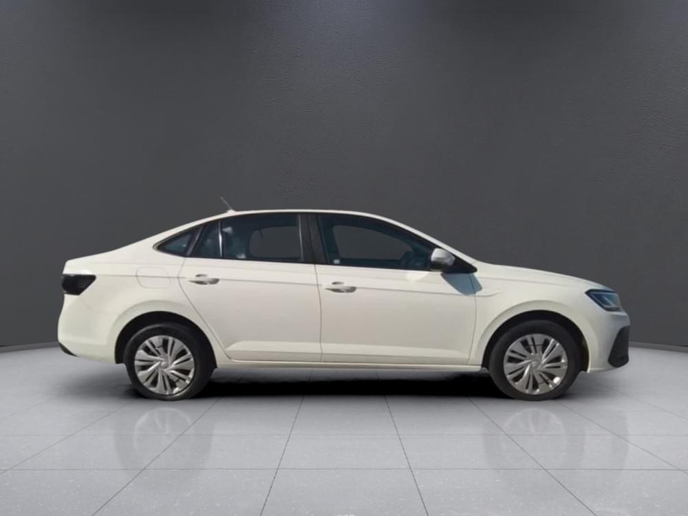 Volkswagen Polo Sedan 1.6 Base