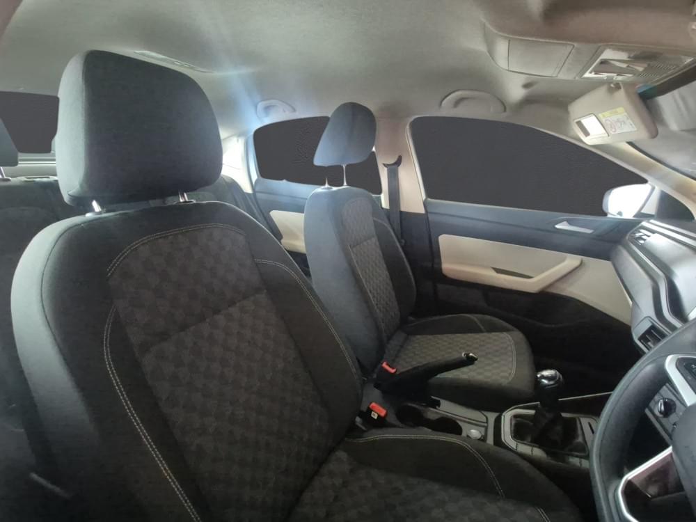 Volkswagen Polo Sedan 1.6 Base