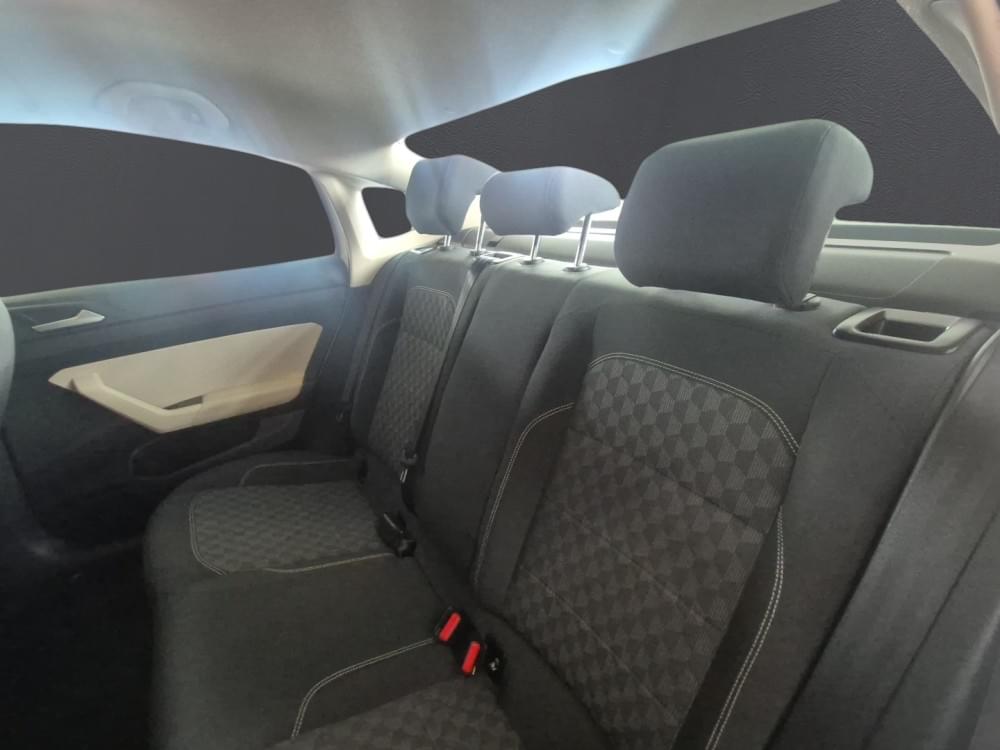 Volkswagen Polo Sedan 1.6 Base