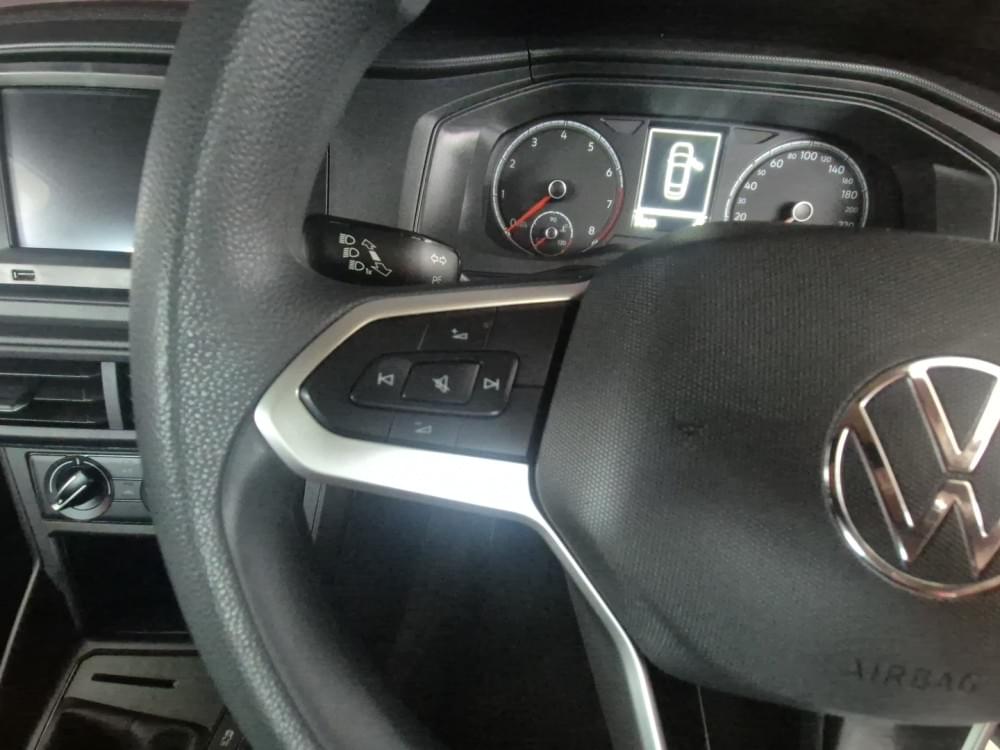 Volkswagen Polo Sedan 1.6 Base