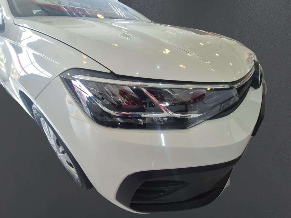 Volkswagen Polo Sedan 1.6 Base