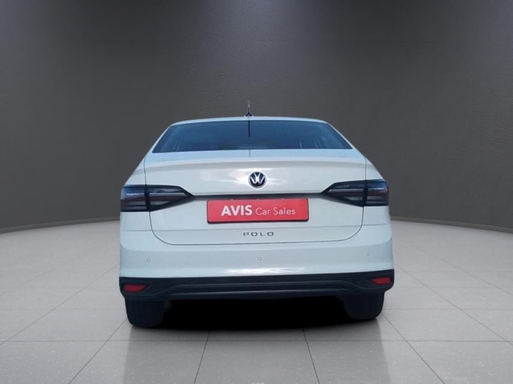 Volkswagen Polo Sedan 1.6 Base