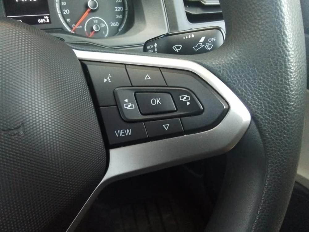 Volkswagen Polo Sedan 1.6 Base