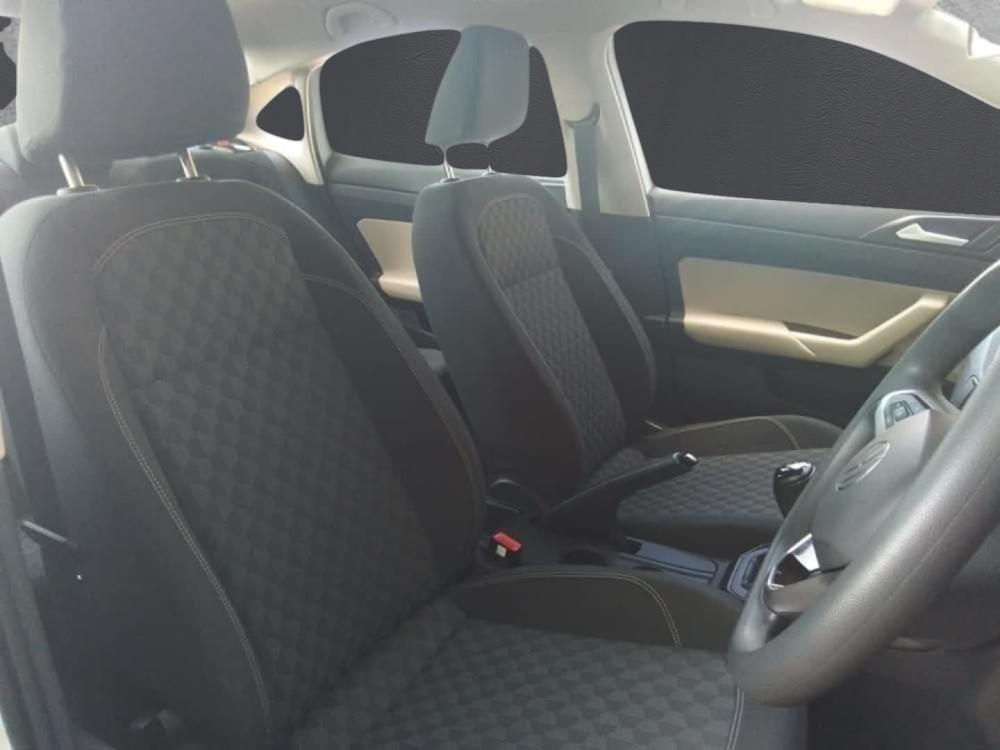 Volkswagen Polo Sedan 1.6 Base