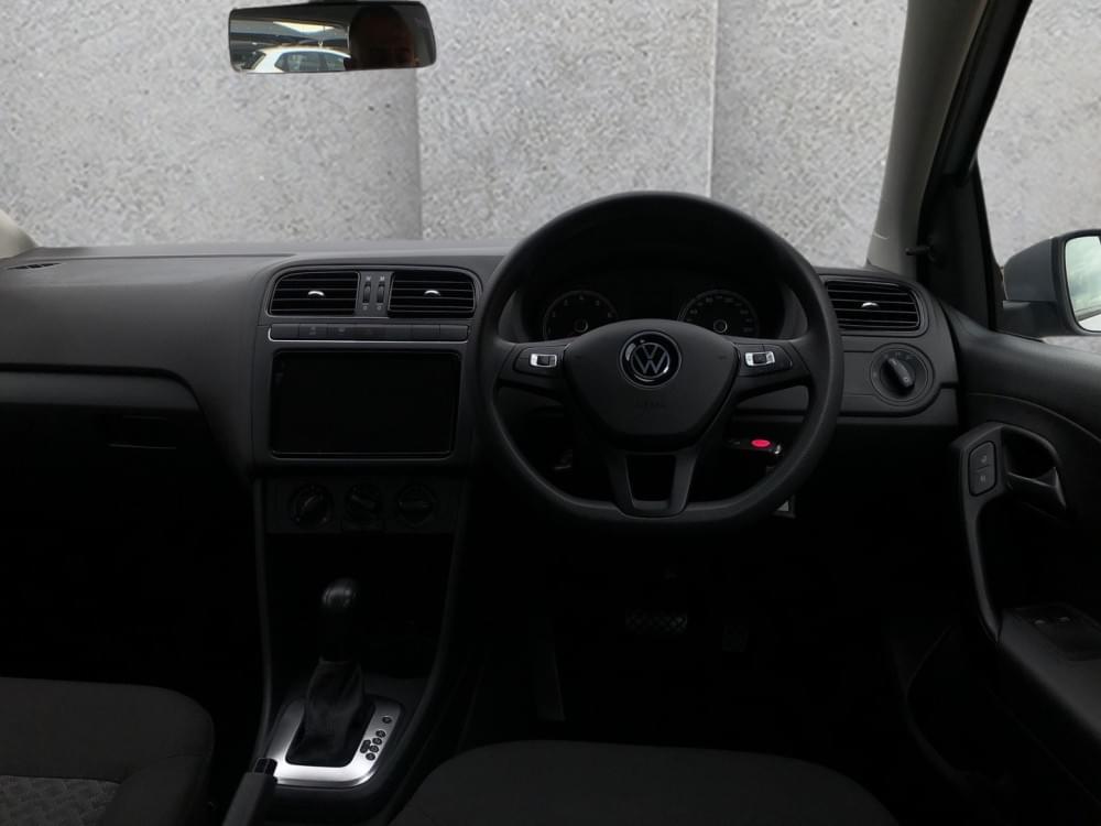 Volkswagen Polo Vivo Hatch 1.6 Life Tipt