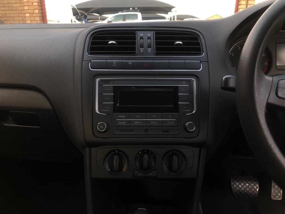 Volkswagen Polo Vivo Hatch 1.6 Comfortline Tiptronic